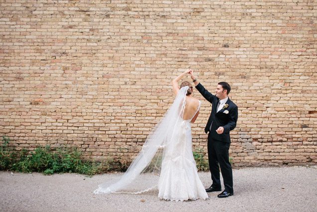 milwaukee wedding photography, historic milwaukee wedding, wisconsin fine art wedding photographer carly mccray, wisconsin wedding photography, romantic milwaukee wedding photography 