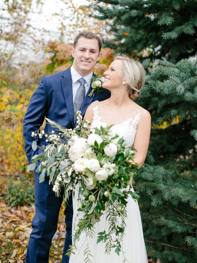 Organic wedding flowers, olive wedding bouquet, lake geneva wedding photographer, lake geneva wisconsin wedding, fall lake geneva wedding photography, organic bridal bouquet, carly mccray photography