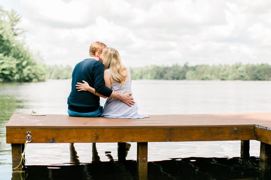 waupaca lake family photographers, waupaca family photos, lakeside family photography, lake family photos, carly mccray photography, stevens point family photographers