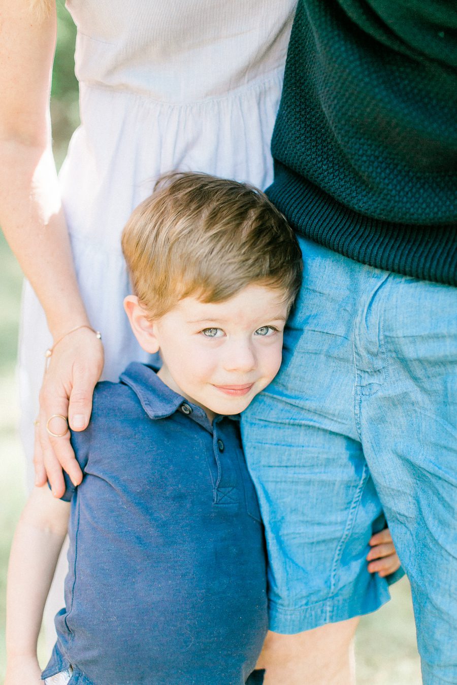 waupaca lake family photographers, waupaca family photos, lakeside family photography, lake family photos, carly mccray photography, stevens point family photographers