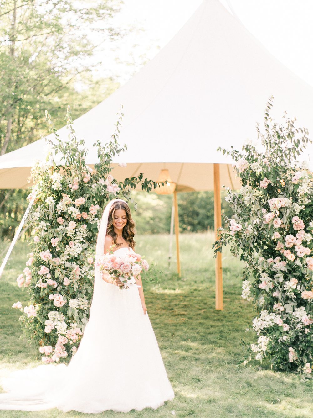 Best Lake Geneva wedding photographers carly mccray lake geneva wedding tablescape